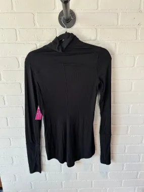 Athletic Top Long Sleeve Crewneck By Lululemon In Black, Size: M