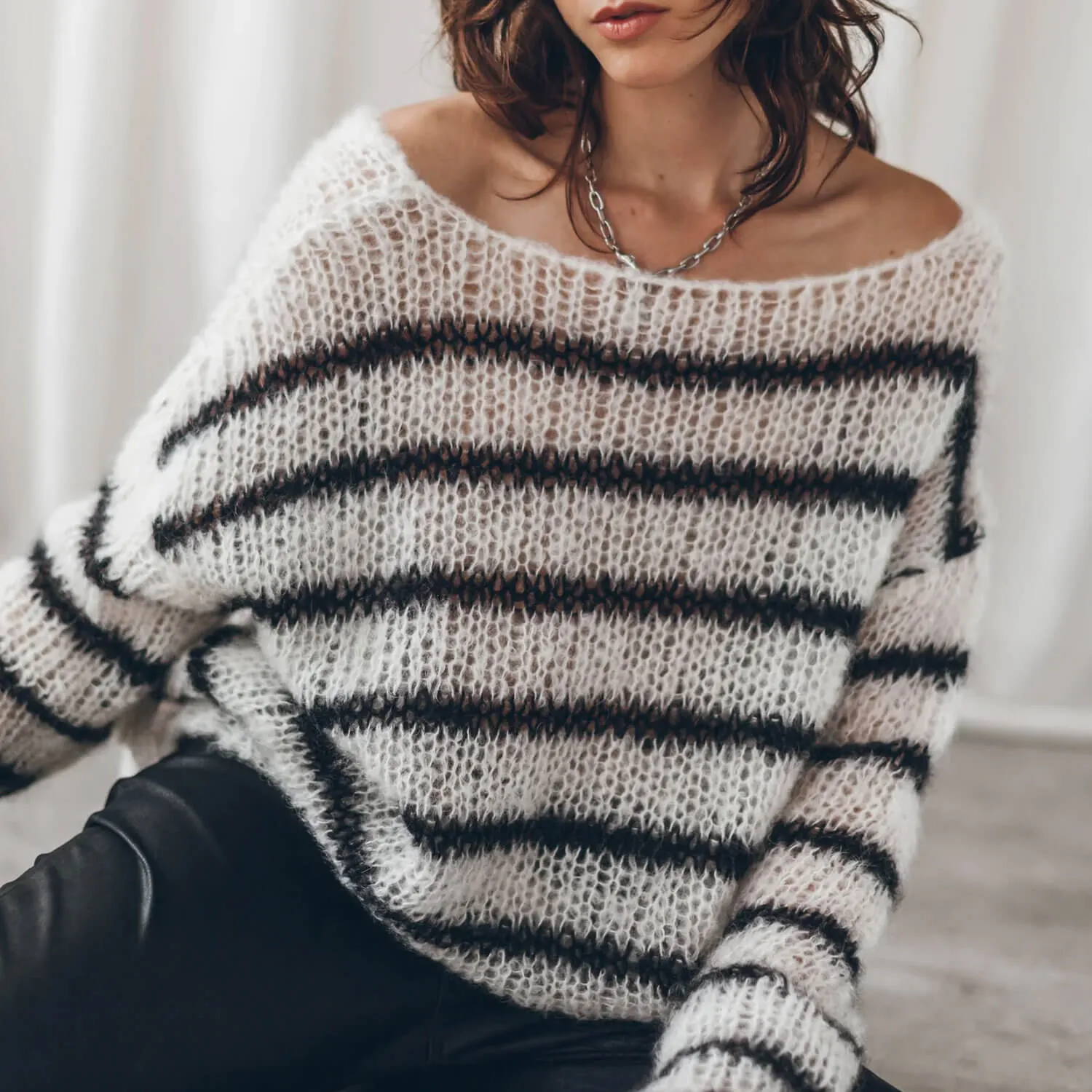 Chic Boat Neck Drop Shoulder Long Sleeve Oversized Black and White Stripe Sweater