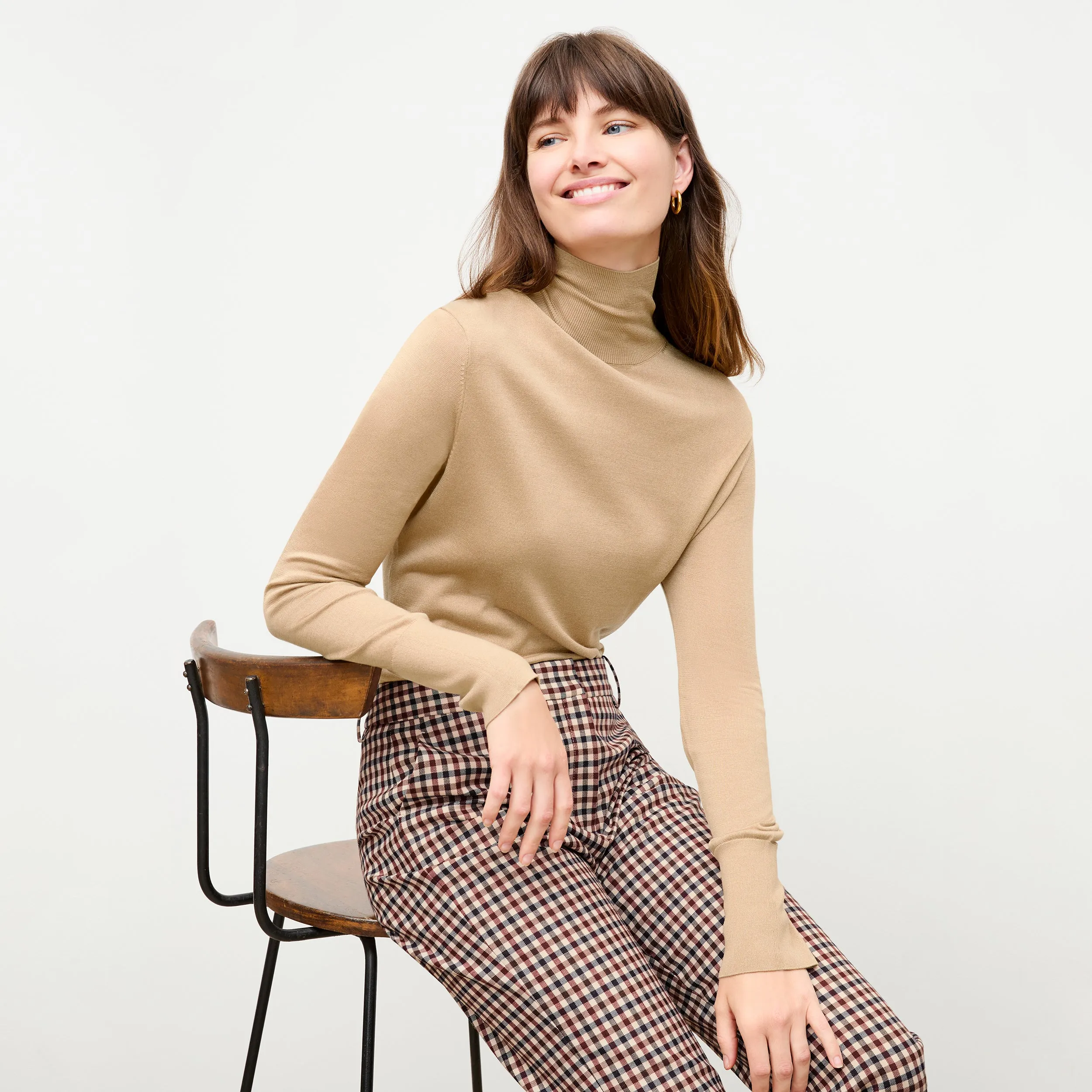 Elizabeth Turtleneck - Silk Jersey :: Camel