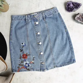 Final Sale - Blu Pepper - Button Up Embroidered Denim Skirt