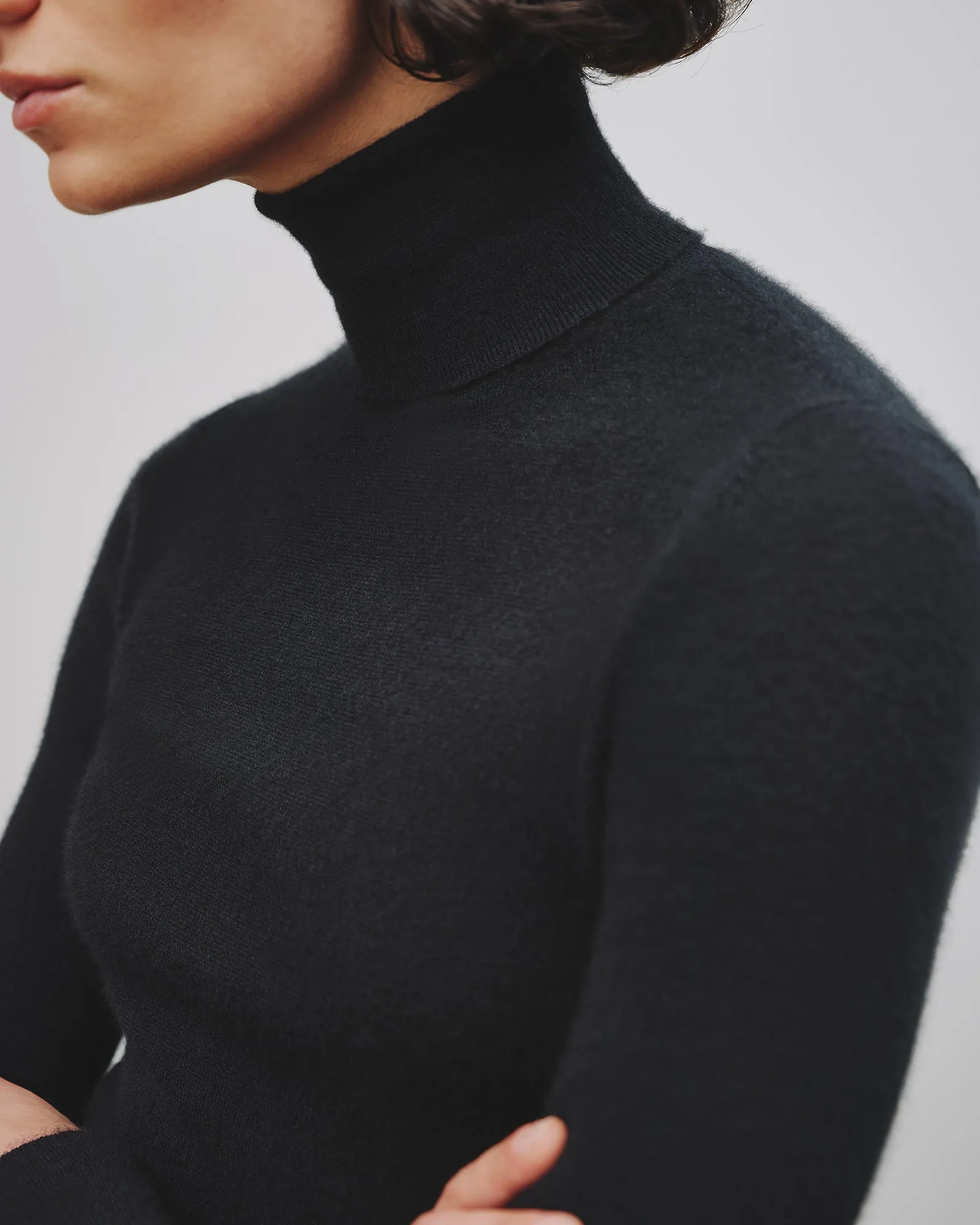 LYNNETTE TURTLENECK