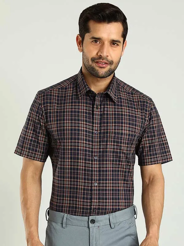 Men Checked Half Sleeve Cotton Shirt