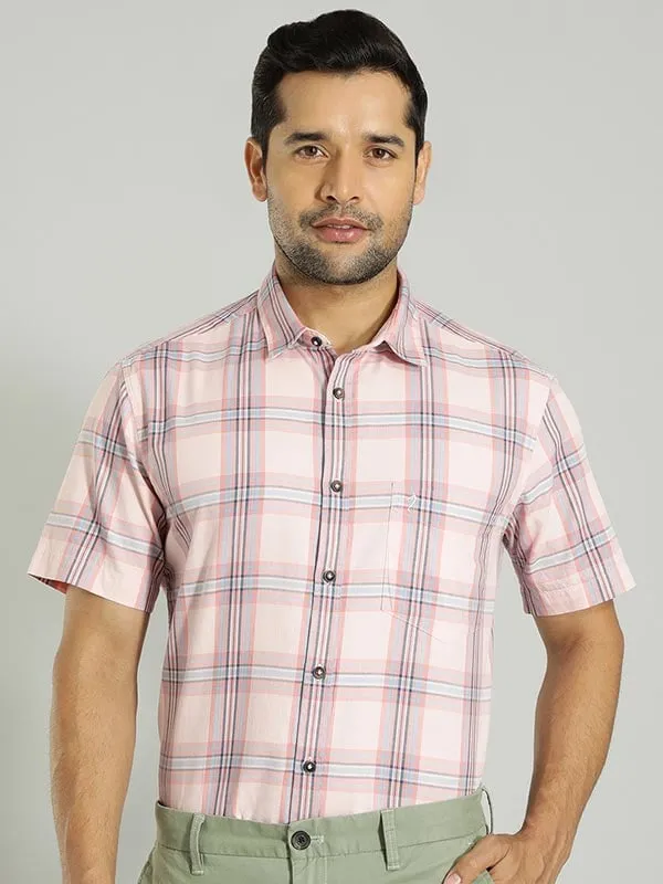 Men Checked Half Sleeve Cotton Shirt